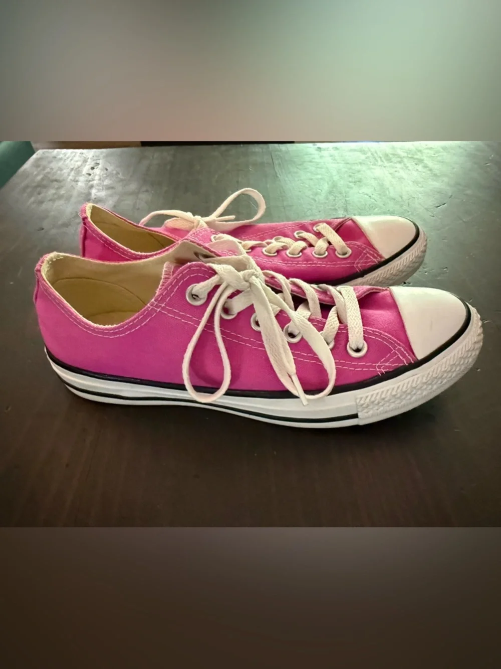 Hot pink converse 7.5 women’s - Picture 2 of 8